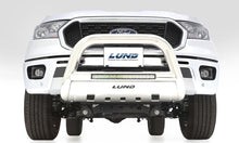 Cargar imagen en el visor de la galería, Lund 11-17 Chevy Silverado 2500 Bull Bar w/Light &amp; Wiring - Polished