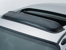 Cargar imagen en el visor de la galería, AVS Universal Windflector Classic Sunroof Wind Deflector (Fits Up To 41.5in.) - Smoke