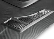 Cargar imagen en el visor de la galería, Seibon 04-05 Subaru WRX/STi CW-Style Dry Carbon Fiber Hood