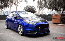 Cargar imagen en el visor de la galería, Seibon 14+ Ford Fiesta RS Style Carbon Fiber Hood