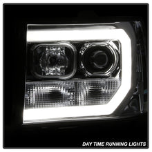 Cargar imagen en el visor de la galería, Spyder GMC Sierra 1500/2500/3500 07-13 V2 Projector Headlights - Chrome PRO-YD-GS07V2-LBDRL-C