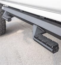 Cargar imagen en el visor de la galería, Iron Cross 18-19 Jeep Wrangler JL (4 Door) Sidearm Steps - Matte Black
