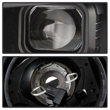 Cargar imagen en el visor de la galería, Spyder Chevy Camaro 16-18 Halogen Model Projector Headlights Black PRO-YD-CCAM16HALSI-SEQ-BK