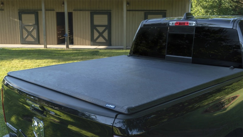 Lund 22-23 Nissan Frontier 6ft. Bed - Genesis Tri-Fold Tonneau Cover - Black