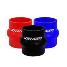 Cargar imagen en el visor de la galería, Mishimoto 2.5in Black Hump Hose Coupler