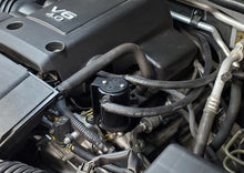 Cargar imagen en el visor de la galería, J&amp;L 2005-2019 Nissan Frontier 4L Oil Separator 3.0 - Black Anodized