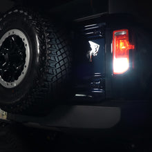 Cargar imagen en el visor de la galería, ORACLE 21-22 Ford Bronco Extr-Perf LED Reverse Light Bulb Set
