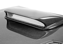 Cargar imagen en el visor de la galería, Seibon 98-01 Subaru Impreza OEM Carbon Fiber Hood