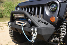Load image into Gallery viewer, DV8 Offroad 07-18 Jeep Wrangler JK/JL FS-15 Steel Stubby Front Bumper w/ Fog Lights