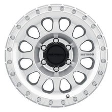 Cargar imagen en el visor de la galería, Method MR315 17x8.5 0mm Offset 6x5.5 106.25mm CB Machined/Clear Coat Wheel