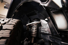 Cargar imagen en el visor de la galería, DV8 Offroad 21-22 Ford Bronco Front Inner Fender Liners