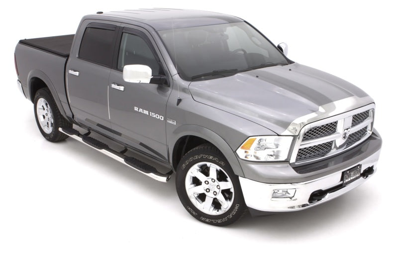 Lund 09-17 Dodge Ram 1500 Crew Cab (5.5ft. Bed) 5in. Oval WTW SS Nerf Bars - Polished