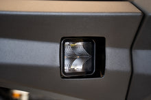 Cargar imagen en el visor de la galería, DV8 Offroad 3in Cube LED Light 40W Pod Light 5W LED