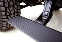 Cargar imagen en el visor de la galería, AMP Research 2021 Ford F-150 (Excl. Raptor &amp; Powerboost)PowerStep Xtreme - Black