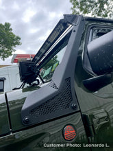 Cargar imagen en el visor de la galería, Go Rhino 18-20 Jeep Wrangler JL/JLU/Gladiator JT XE Windshield Light Bar Mount - 50in Single Row