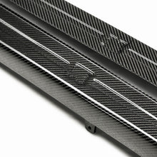 Cargar imagen en el visor de la galería, Seibon 09-10 Nissan GTR R35 OEM Style Carbon Fiber Door Sills (Pair)