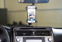 Cargar imagen en el visor de la galería, DV8 Offroad 10-23 Toyota 4Runner Digital Device Dash Mount