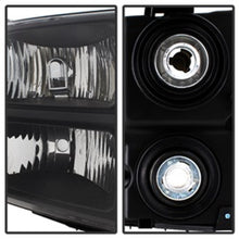 Cargar imagen en el visor de la galería, Xtune GMC Sierra 07-13 Crystal Headlights Black HD-JH-GSIE07-AM-BK