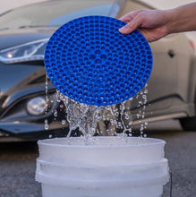 Cargar imagen en el visor de la galería, Chemical Guys Cyclone Dirt Trap Car Wash Bucket Insert - Blue