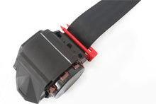 Cargar imagen en el visor de la galería, Omix Tri-Lock Off-road Seat Belt LH 97-02 Wrangler