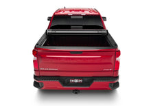 Cargar imagen en el visor de la galería, Truxedo 19-20 GMC Sierra &amp; Chevrolet Silverado 1500 (New Body) 5ft 8in Sentry Bed Cover