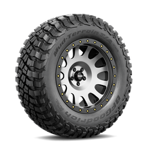 Cargar imagen en el visor de la galería, BFGoodrich Mud-Terrain T/A KM3 32X10.00R15 NHS