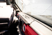 Cargar imagen en el visor de la galería, DV8 Offroad 18-23 Jeep Gladiator Digital Device Dash Mount