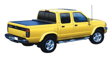 Cargar imagen en el visor de la galería, Roll-N-Lock 2022 Nissan Frontier Crew Cab (58.6in. Bed) M-Series Retractable Tonneau Cover