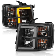 Cargar imagen en el visor de la galería, ANZO 07-13 Chevrolet Silverado 1500 Plank Style Projector Headlights Black w/ Amber