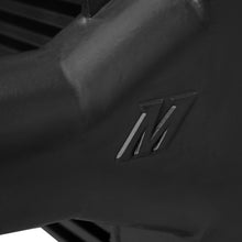 Cargar imagen en el visor de la galería, Mishimoto 01-05 Chevrolet 6.6L Duramax Intercooler (Black)