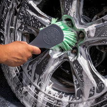 Cargar imagen en el visor de la galería, Chemical Guys Wheelie Wheel &amp; Tire Brush