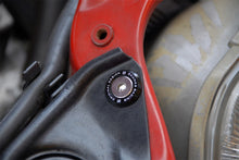 Cargar imagen en el visor de la galería, Skunk2 Small Fender Black Anodized Washer Kit (6 Pcs.)