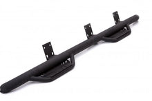 Cargar imagen en el visor de la galería, Lund 10-17 Dodge Ram 2500 Crew Cab Terrain HX Step Nerf Bars - Black