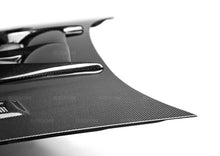 Cargar imagen en el visor de la galería, Seibon 04-05 Subaru WRX/STi CW Carbon Fiber Hood