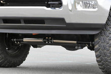 Cargar imagen en el visor de la galería, Fabtech 14-18 Ram 2500/3500 4WD Dual Steering Stabilizer System w/DL 2.25 Shocks